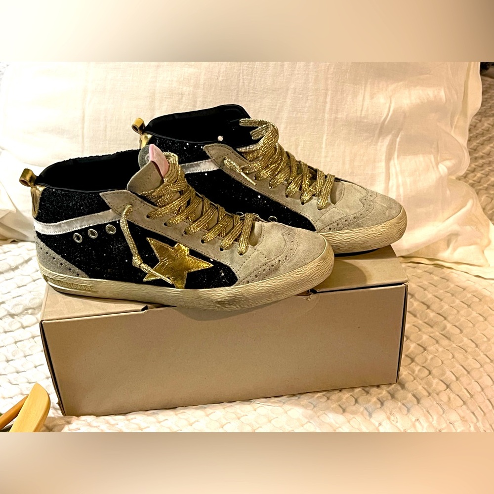 Golden Goose Midstar, Size 40 Black Glitter